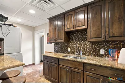 3602 Navarro, Victoria, TX 77904 - Photo 13