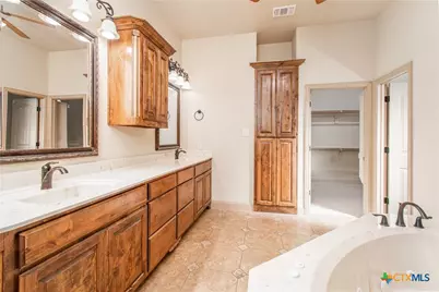300 Eagle Landing Drive, Belton, TX 76513 - Photo 15