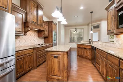 300 Eagle Landing Drive, Belton, TX 76513 - Photo 9