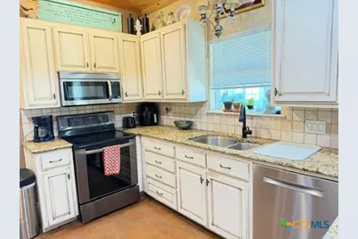 1501 Starlight Road, Cameron, TX 76520 - Photo 7