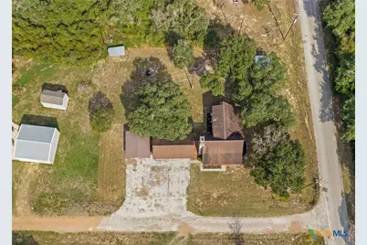 210 Winding Way Drive, Victoria, TX 77905 - Photo 3