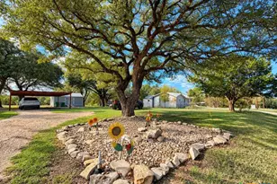 1708 W Main St, Gatesville, TX 76528 - Photo 35