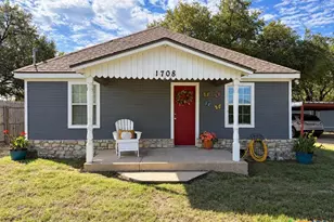 1708 W Main St, Gatesville, TX 76528 - Photo 37