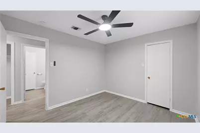 1314 S Mesquite Avenue, New Braunfels, TX 78130 - Photo 33