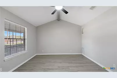 1314 S Mesquite Avenue, New Braunfels, TX 78130 - Photo 19