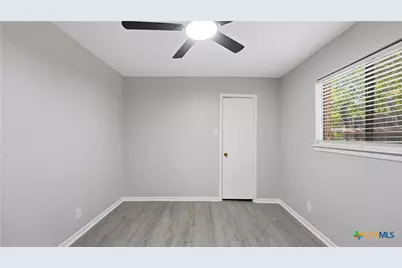 1314 S Mesquite Avenue, New Braunfels, TX 78130 - Photo 31