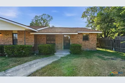 1314 S Mesquite Avenue, New Braunfels, TX 78130 - Photo 3