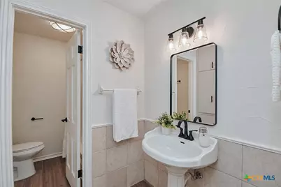 205 King Arthur Street, Victoria, TX 77904 - Photo 25