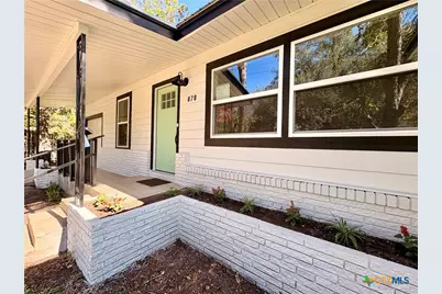 878 E Torrey Street, New Braunfels, TX 78130 - Photo 3