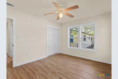 878 E Torrey Street, New Braunfels, TX 78130 - Photo 19