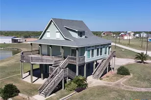 114 White Marlin Dr, Port Lavaca, TX 77979 - Photo 1