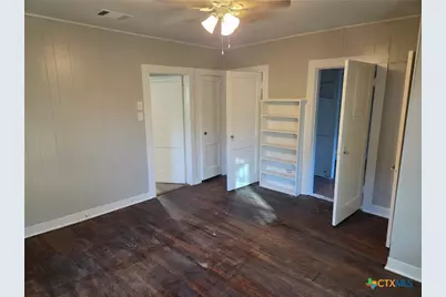 915 N 2nd Street, Temple, TX 76501 - Photo 9