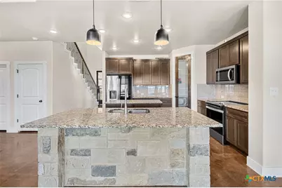 1018 Saddle Bluff Drive, Salado, TX 76571 - Photo 11