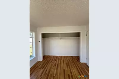 277 N Washington Avenue, New Braunfels, TX 78130 - Photo 13
