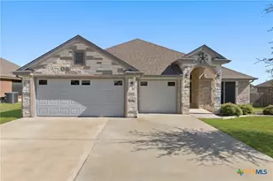 605 Willow Dr, Troy, TX 76579 - Photo 1
