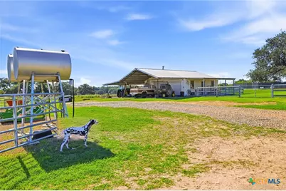 000 Kaiser Adams Road, Yoakum, TX 77995 - Photo 27