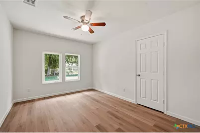2304 Louise Street, Seguin, TX 78155 - Photo 7