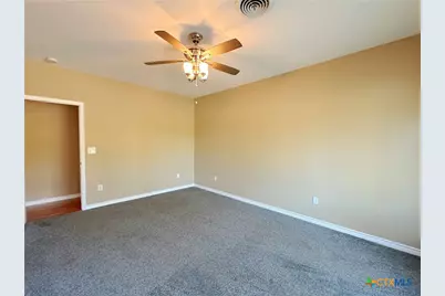 204 S Race Street, Lampasas, TX 76550 - Photo 25