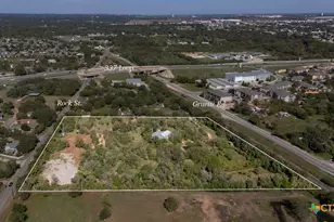 1958 Gruene Rd, New Braunfels, TX 78130 - Photo 1