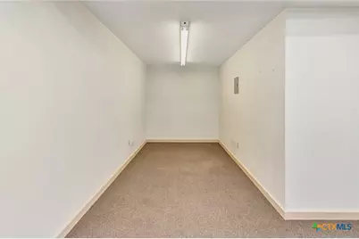 306 N Wells Street, Edna, TX 77957 - Photo 29
