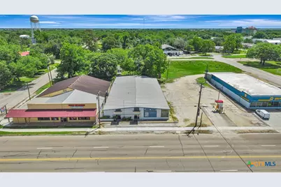 306 N Wells Street, Edna, TX 77957 - Photo 47