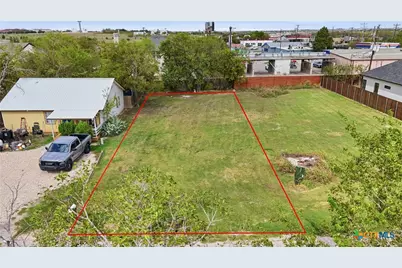 307 W Lane Ave, Manor, TX 78653 - Photo 1