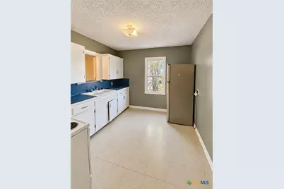 709 Mary Jane Street, Belton, TX 76513 - Photo 7