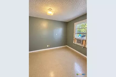 709 Mary Jane Street, Belton, TX 76513 - Photo 5
