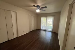 1006 Bartholomae St, Seguin, TX 78155 - Photo 7
