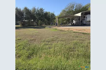 405-411 W St Louis Avenue, Seadrift, TX 77983 - Photo 1