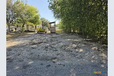 405-411 W St Louis Avenue, Seadrift, TX 77983 - Photo 21