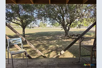 405-411 W St Louis Avenue, Seadrift, TX 77983 - Photo 13