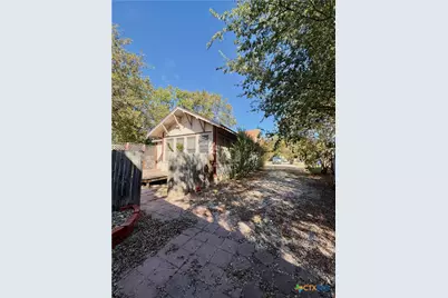 413 Fowzer Street, Taylor, TX 76574 - Photo 19