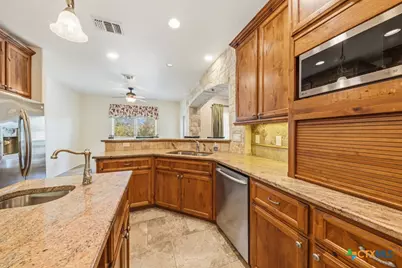 331 Mystic Parkway, Spring Branch, TX 78070 - Photo 11