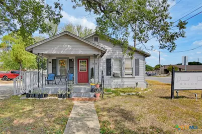 1074 E Ireland Street, Seguin, TX 78155 - Photo 1