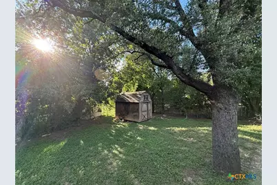32 Hillcrest Drive, Lampasas, TX 76550 - Photo 13
