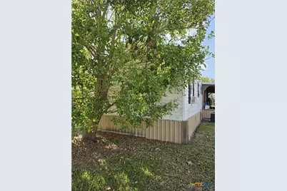 104 W Baltimore Avenue, Seadrift, TX 77983 - Photo 3