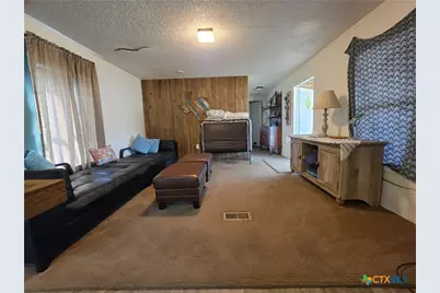 104 W Baltimore Avenue, Seadrift, TX 77983 - Photo 7
