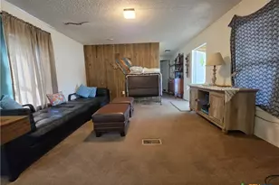 104 W Baltimore Ave, Seadrift, TX 77983 - Photo 7