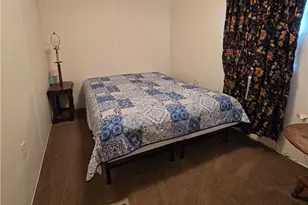 104 W Baltimore Ave, Seadrift, TX 77983 - Photo 17