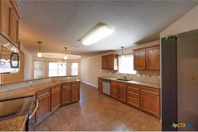 605 Sage Brush Drive, Belton, TX 76513 - Photo 11
