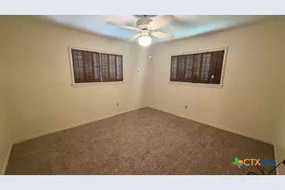 705 East 11th St., Cameron, TX 76520 - Photo 11