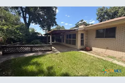 705 East 11th St., Cameron, TX 76520 - Photo 15