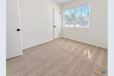 324 W Avenue C, Belton, TX 76513 - Photo 17