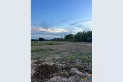 69 Horseshoe Drive, Gonzales, TX 78629 - Photo 11