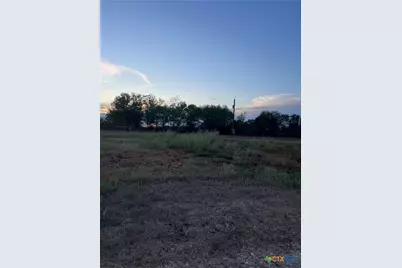 18 Horseshoe Drive, Gonzales, TX 78629 - Photo 7