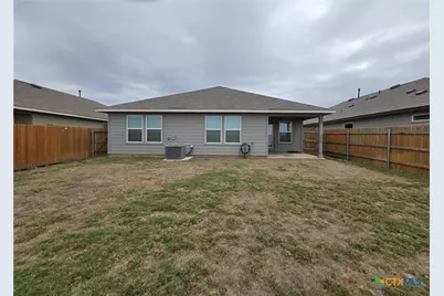 1416 Parkwood, Seguin, TX 78155 - Photo 17