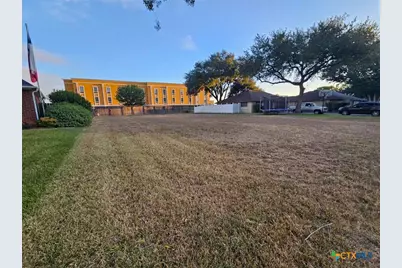 206 Masters Drive, Victoria, TX 77904 - Photo 7