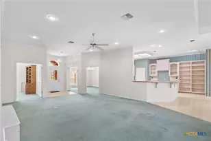 307 Willow Way, Victoria, TX 77904 - Photo 11