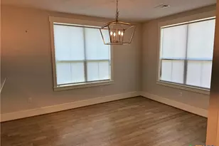 408 W Crestwood Dr, Victoria, TX 77901 - Photo 3